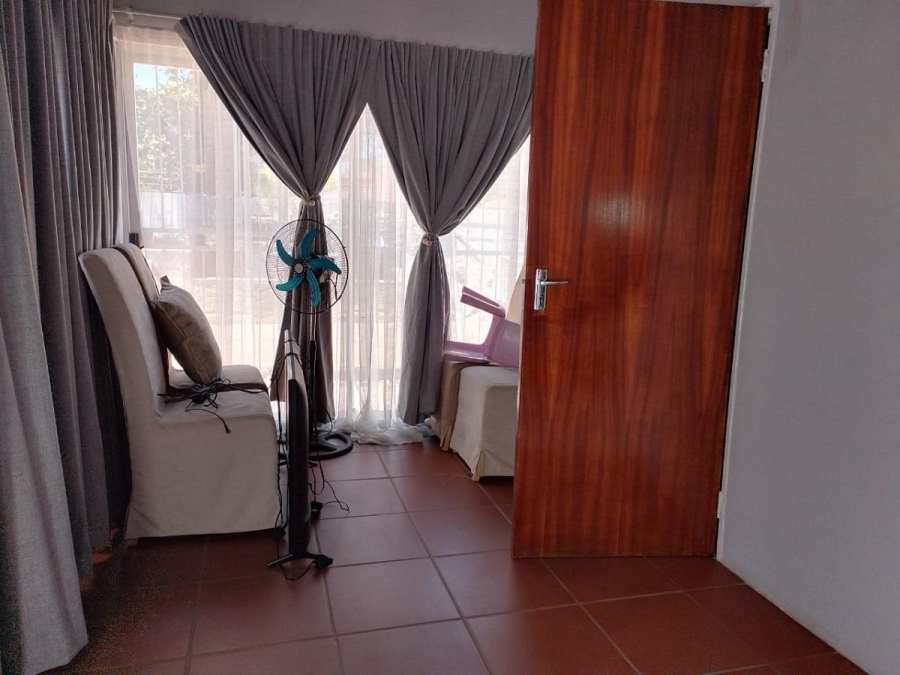 5 Bedroom Property for Sale in Sasolburg Free State
